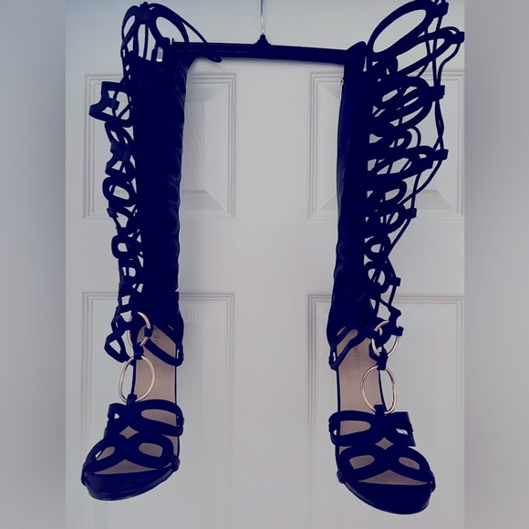 Caged knee high gladiator sandal NWOT - Picture 1 of 11